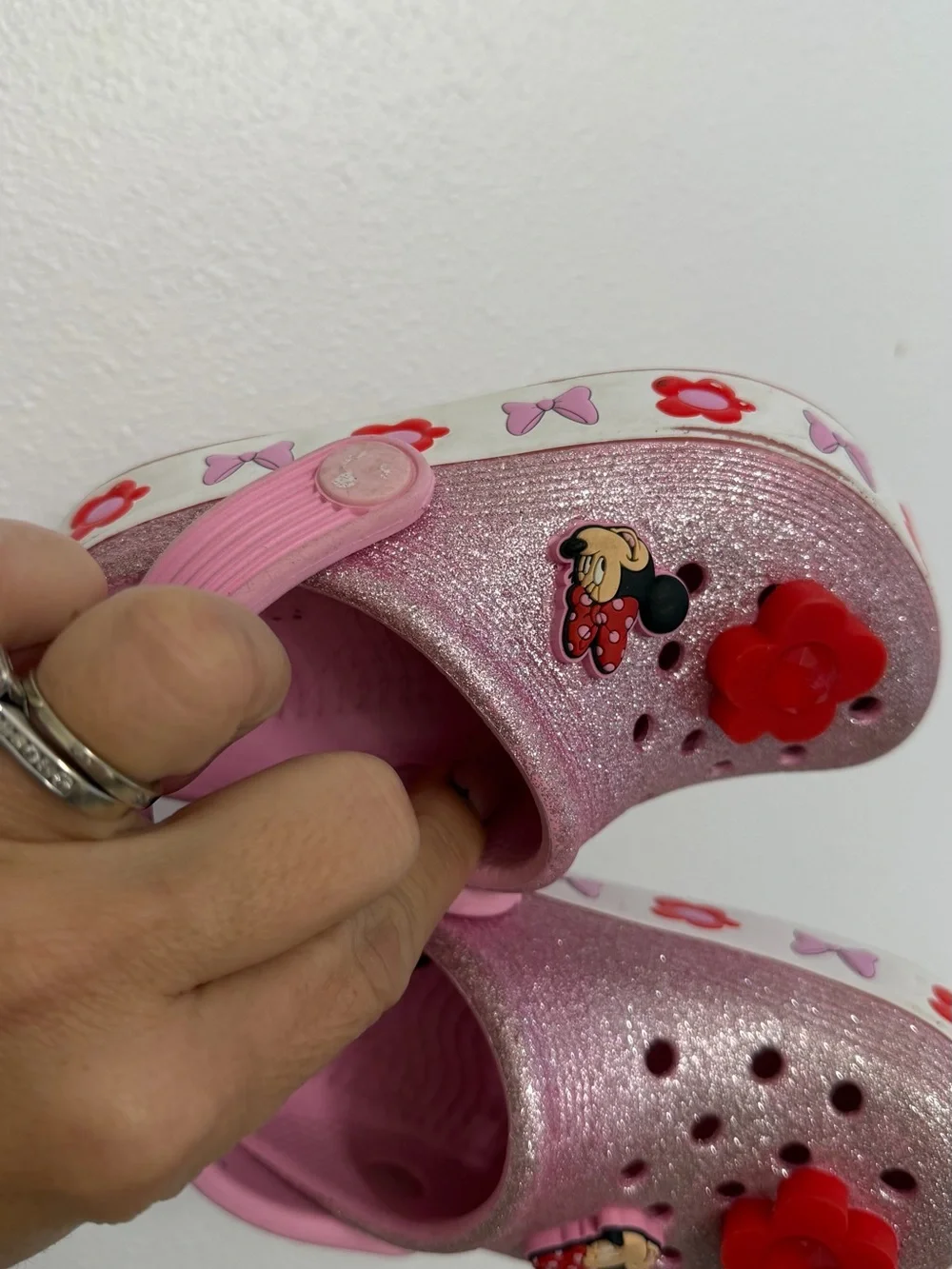 Disney Pink Glitter Minnie Mouse Kids' Sandal Clogs with Red Flower Charm